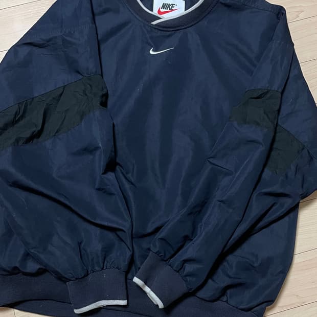 나이키 빈티지 90s 느낌 웜업 xl판매합니다