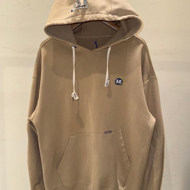 아더에러 후드티 A1