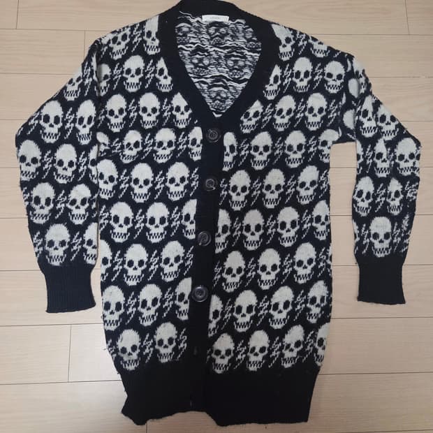 MONKEY 갸루 스컬 샌즈 파피루스 해골 스웨터 가디건