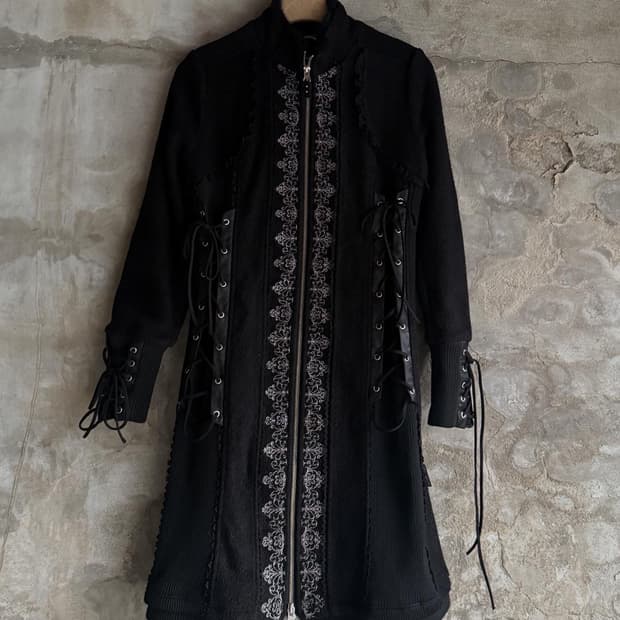 Ozz on Lace Detail Long Coat