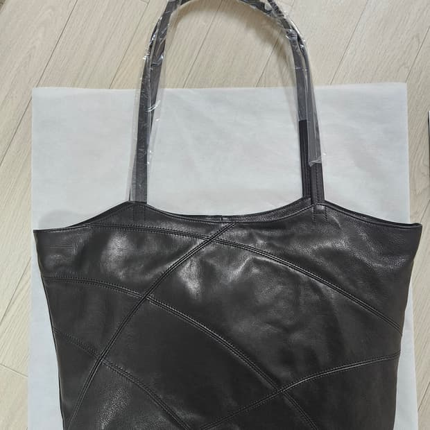 해칭룸 웹 램스레더 토트백