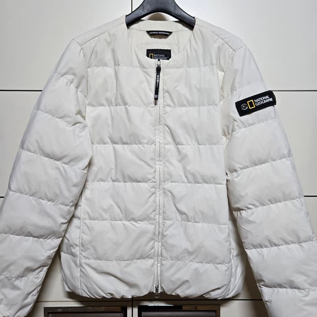 내셔널지오그래픽 여성 덕다운 아이보리 경량 U넥 패딩