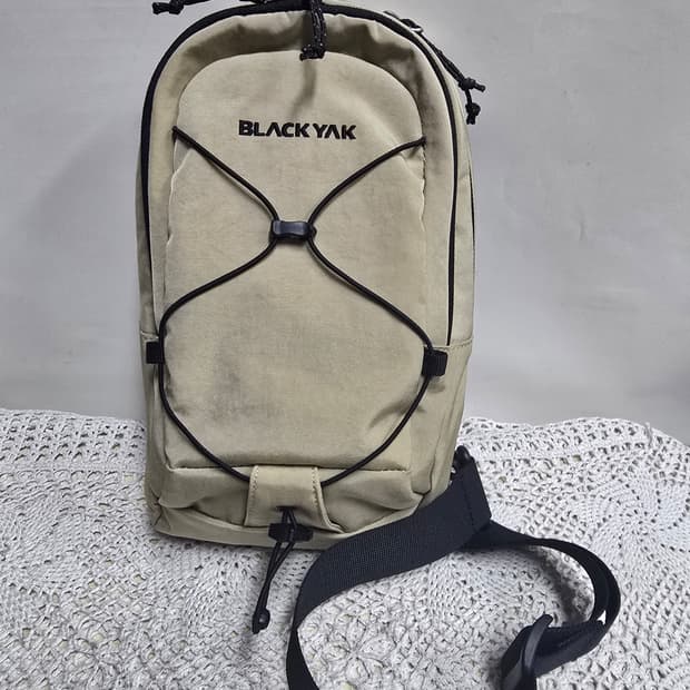 블랙야크 트레블 슬링백 공용