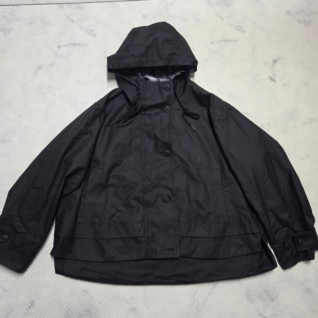 스튜디오 톰보이 블랙 후드 점퍼