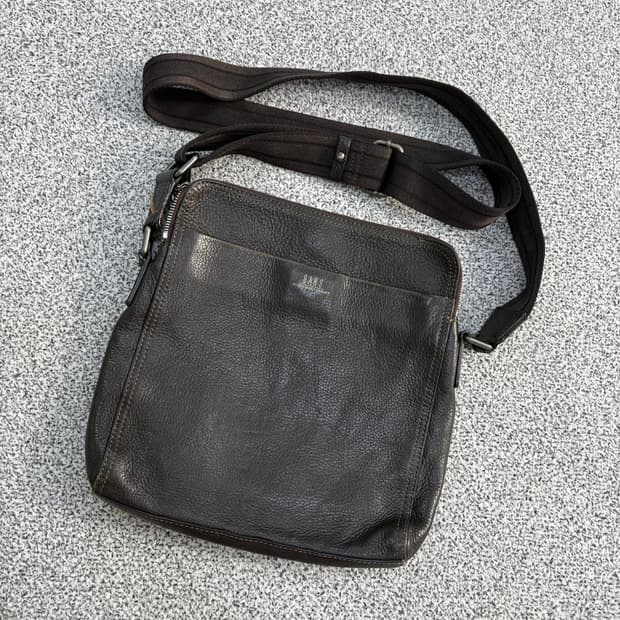 닥스 가죽 크로스백 0409J