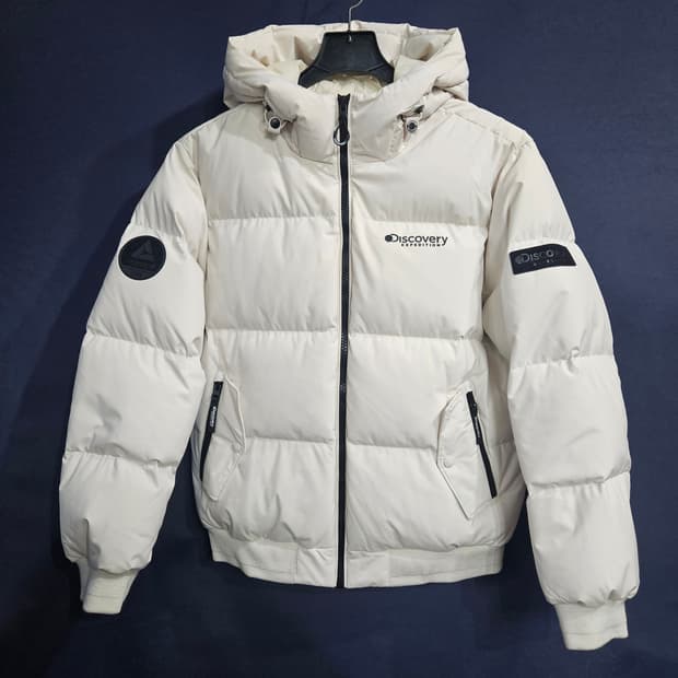 디스커버리 화이트컬러 남성 100 덕다운 숏패딩 