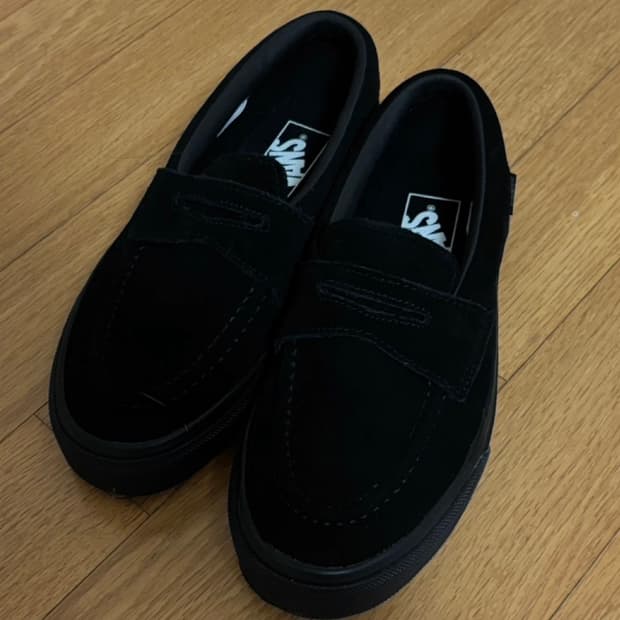 반스 스웨이드 로퍼 230 