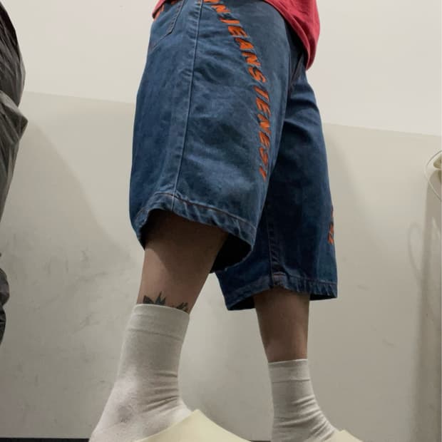 Tenesy Jeans 키치 레터링 와이드 버뮤다 팬츠