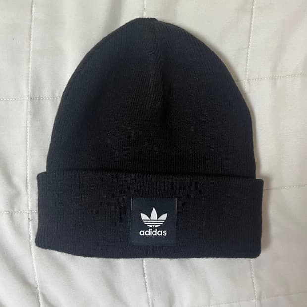 원빈 착용! 아디다스 아디컬러 트레포일 커프 니트 비니 모자 블랙