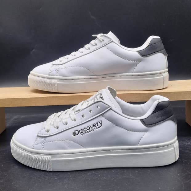 디스커버리 코트네오 여성스니커즈 230