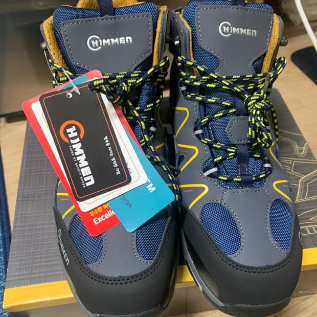 힘맨안전화 새상품 지퍼경량 275 판매 합니다