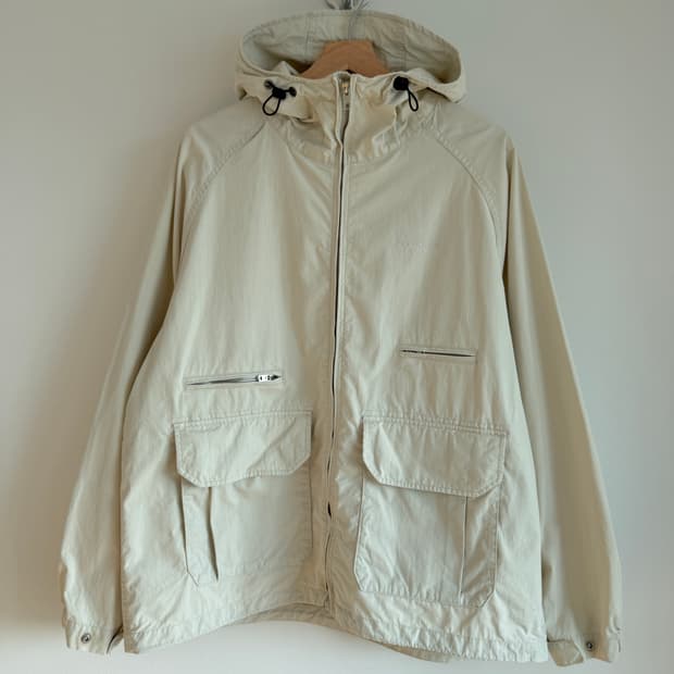 디스이즈네버댓(thisisneverthat) 포켓 후드 점퍼