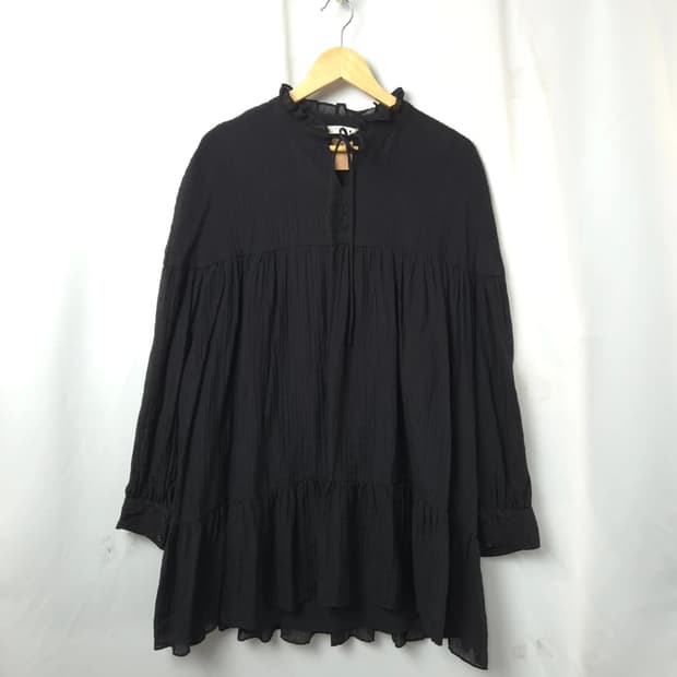 여M 자라 볼륨 블랙 미니 원피스