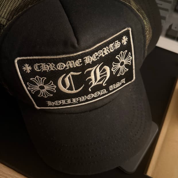 크롬하츠 트러커 모자 블랙 카모