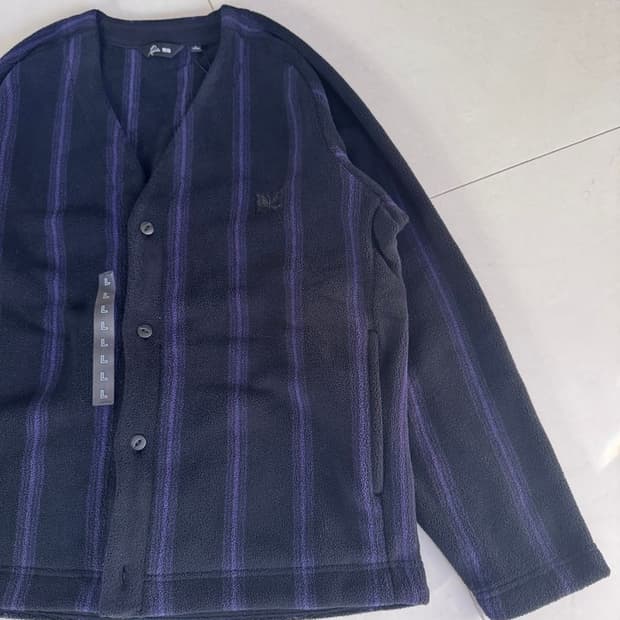 FLEECE OVERSIZE CARDIGAN 플리스 오버사이즈 카디건