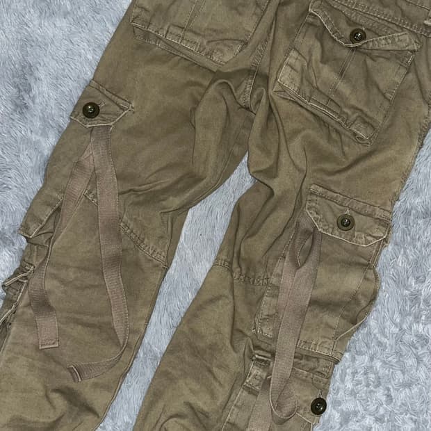 멀티 포켓 스트랩 카고 팬츠 