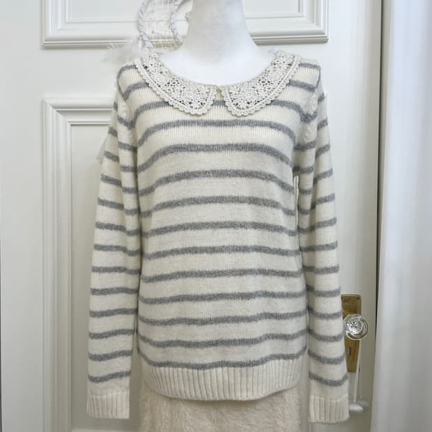 EAST BOY ivory gray stripe lace collar w