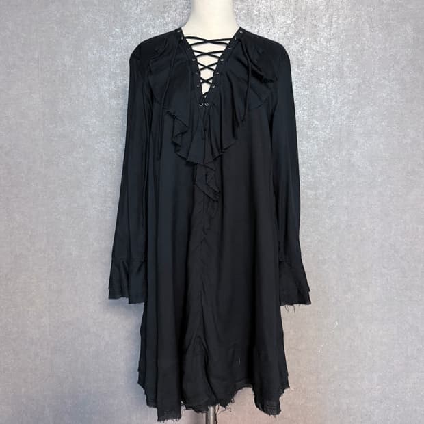 이로 레이스업 셔츠 원피스 블랙 34