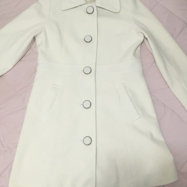 리즈리사 아이보리 코트