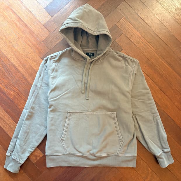 stussy 피그먼트 후드 티