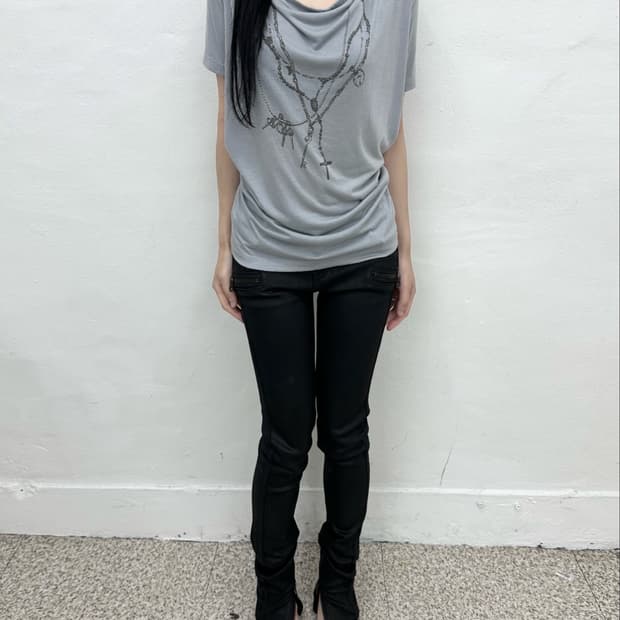 Ships jet blue necklace drape short slee