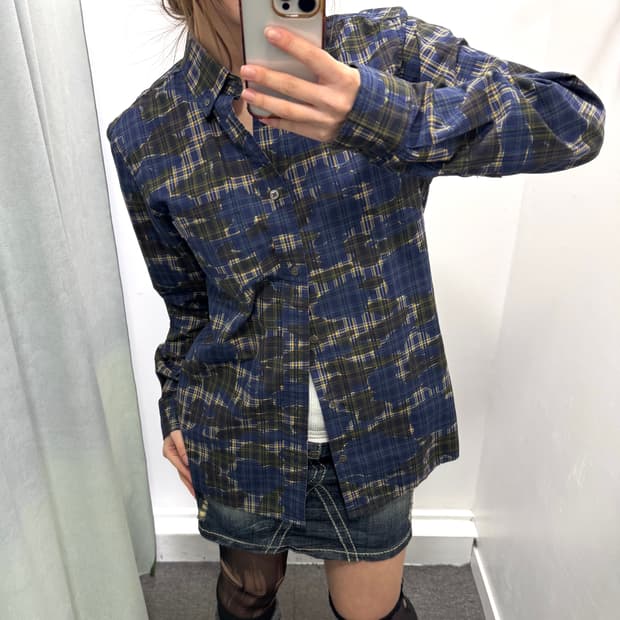 칼하트 네이비 카모 체크 셔츠