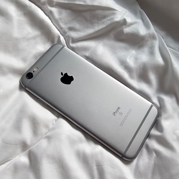 [짜깁기X정품] 아이폰6S 128GB 무음카메라 배터리신품 스그 S급