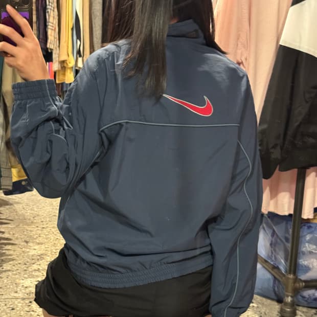 NIKE 90s 나이키 백 레드 스우시 바람막이