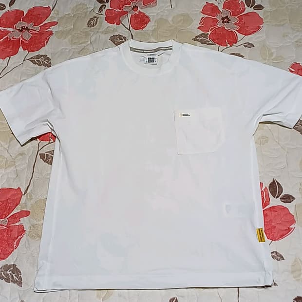 내셔널지오그래픽 오버핏 기능성티 실측100 가슴54 기장68