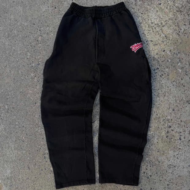 베트멍 엠브로이드 스웻팬츠