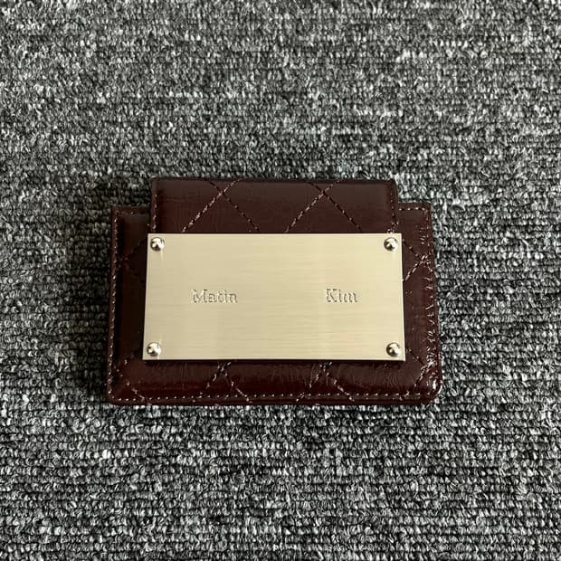 마뗑킴 퀄팅 아코디언 다크브라운 지갑