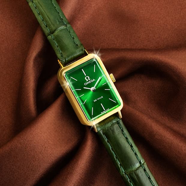 오메가 드빌 희귀 에메랄드 글라스 그린판 여성 수동 가죽 시계