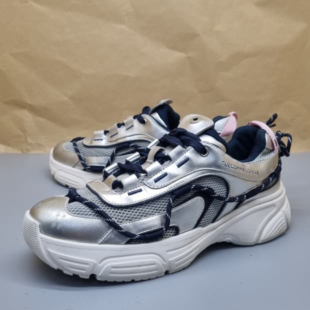 슈콤마보니 스니커즈 250