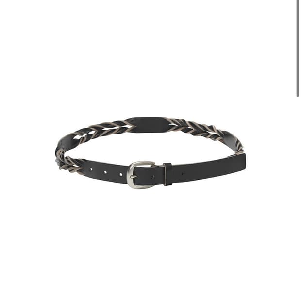 salty pebble TWISTED BELT [BLACK] (새 제품)