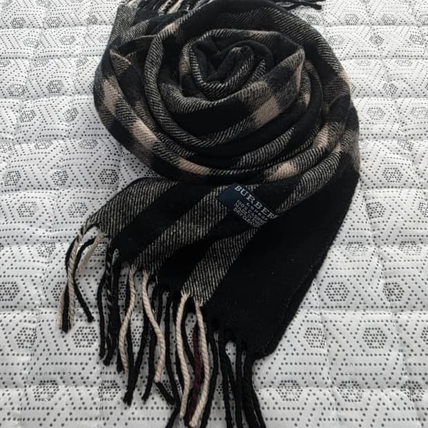 버버리 체크 캐시미어 머플러