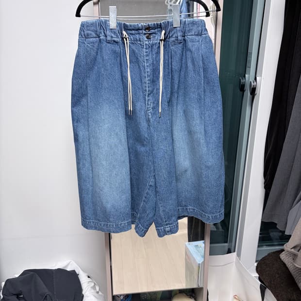 Sillage 서큘러 데님 쇼츠 