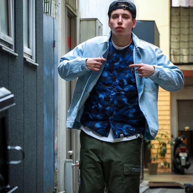 베이프 컬러 카모 라이트웨이트 다운 자켓