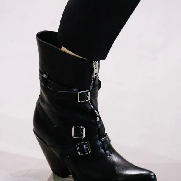셀린 부츠 힐(250사이즈)