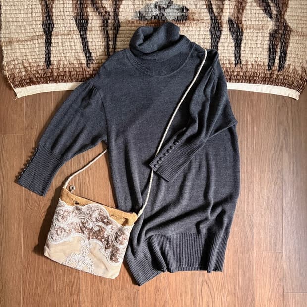 turtleneck knit one-piece