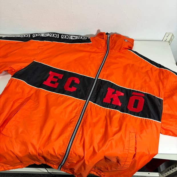FREE ECKO UNLTD 에코 오렌지 올드스쿨 나일론자켓