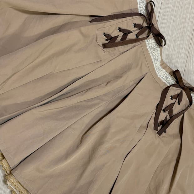 라떼갸루 액시즈팜(택⭕️) 아일렛 큐롯 스커트 치마바지 빅사이즈