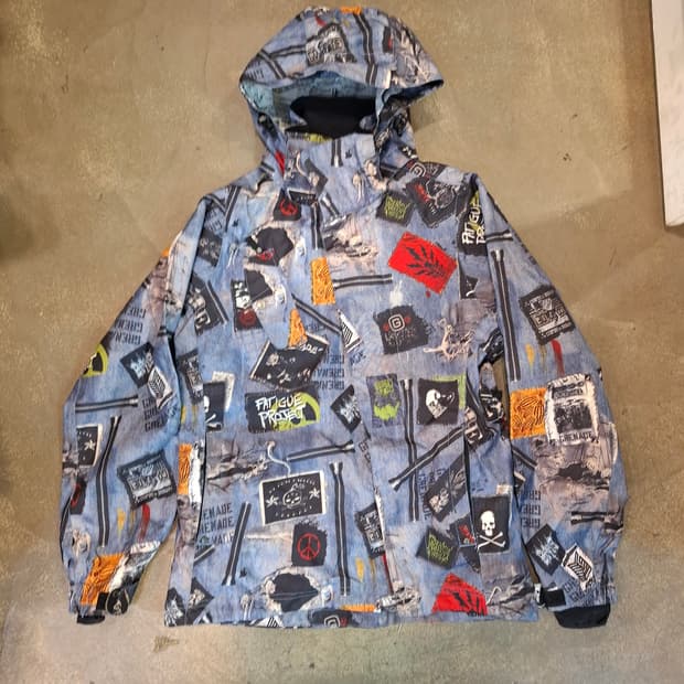 그레네이드 퍼티그 프로젝트 보드 자켓