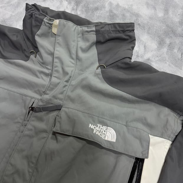 노스페이스 하이벤트 마운틴 바람막이 센터 백로고 