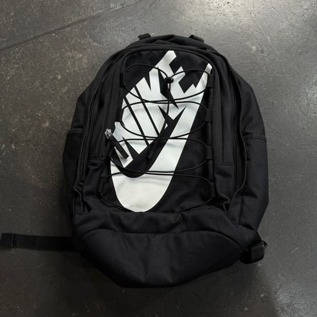 나이키 헤이워드 백팩 