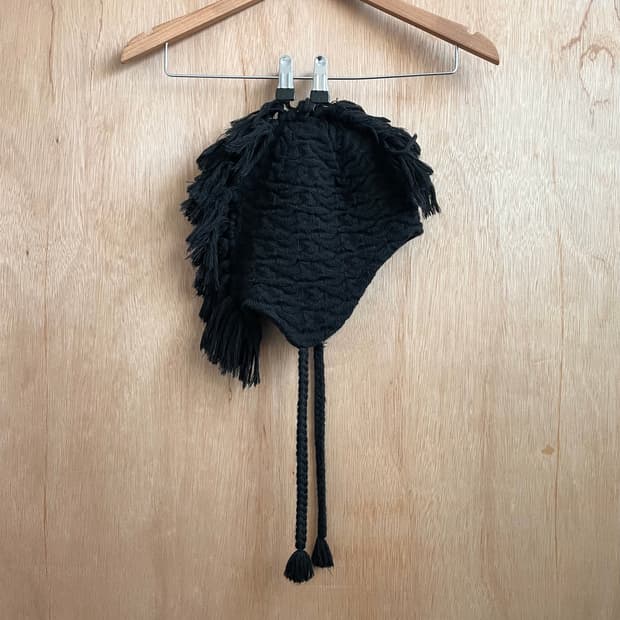 ca4la 프린지 이어플랩 비니