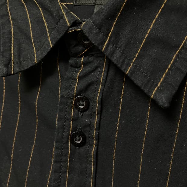 stussy 핀 스트라이프 셔츠