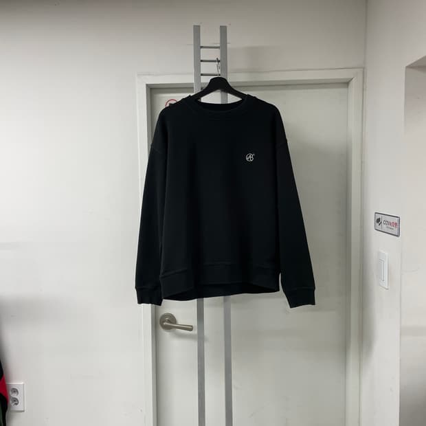 앤더슨벨 블랙 맨투맨 L