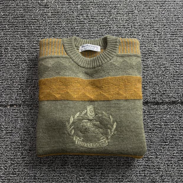 버버리 아카이브 센터 자수로고 울 니트 3047