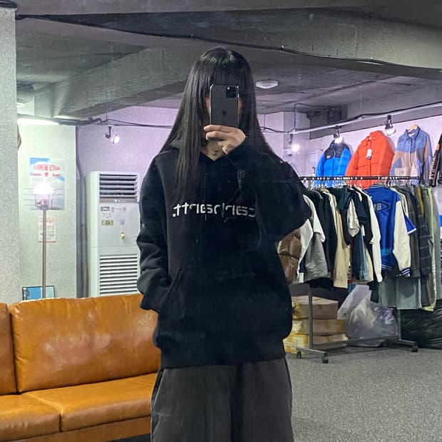 칼하트 WIP 후드캡스 스웨트셔츠 블랙 B4229