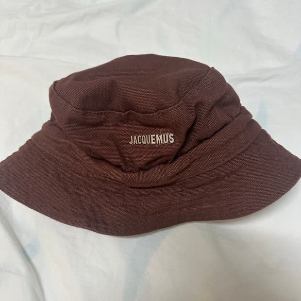 자크뮈스 버킷햇